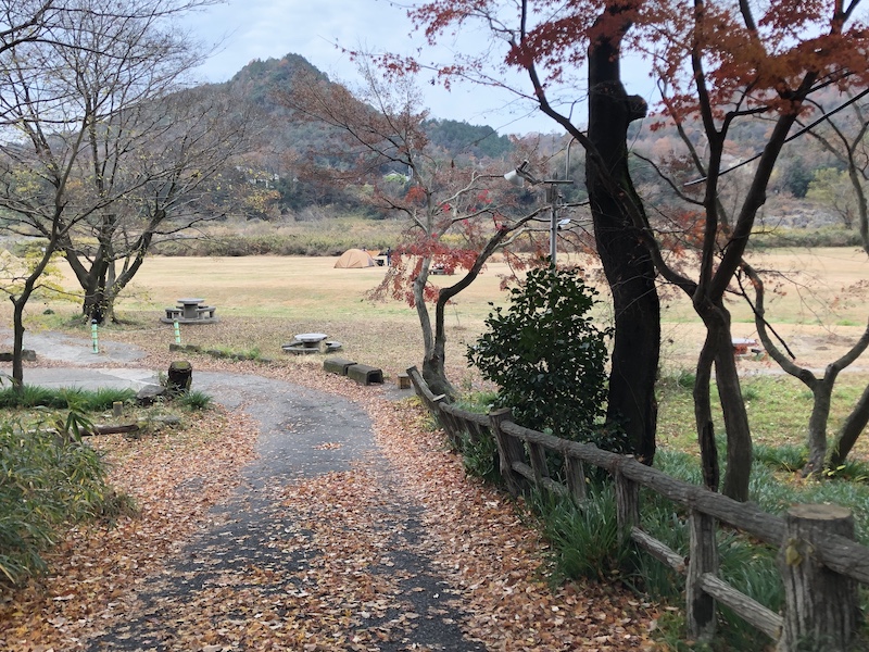 犬山の桃太郎神社 公園キャンプ場の焚火 炭火禁止の詳細 アクセスや受付方法 時間 注意点を紹介 いぬやまにあ