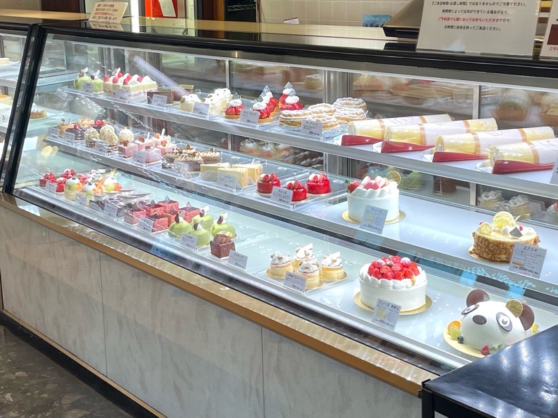 犬山ケーキ　洋菓子店　ル・スリジェダムール　ケーキ