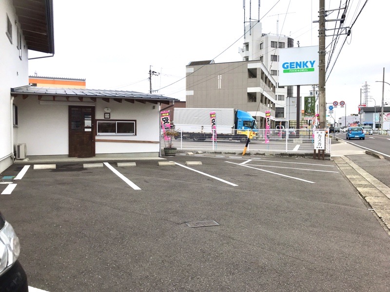 犬山喫茶カスガ　駐車場