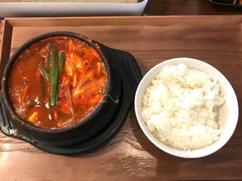犬山韓国料理ランチ　ハニー食堂　チキン定食