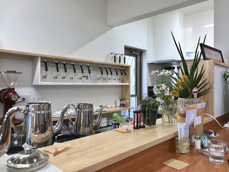 犬山モーニング　カフェショコラ　cafeChocolat　モーニング珈琲のサイフォン