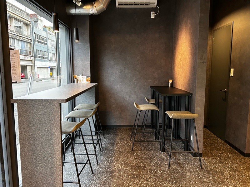 犬山城下町　GATTO　マスカルポーネチーズを使った大人のプリン専門店　店内