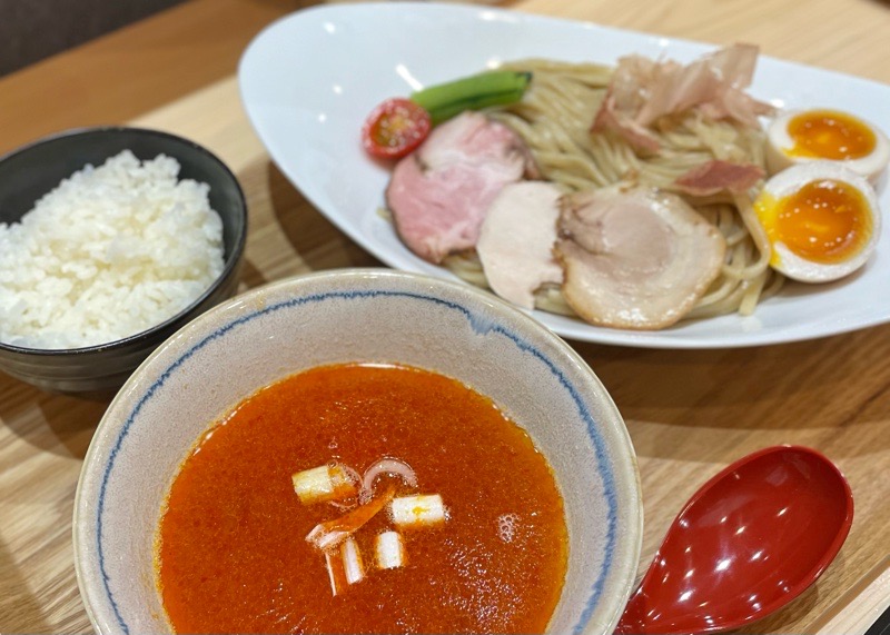 犬山ラーメン結まる　味玉青トン辛つけ麺