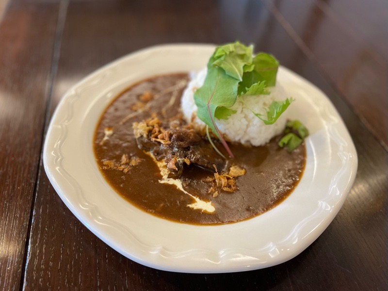 江南ランチ　ブラッスリー三幸　水曜日限定　料理長特製飛騨牛カレー