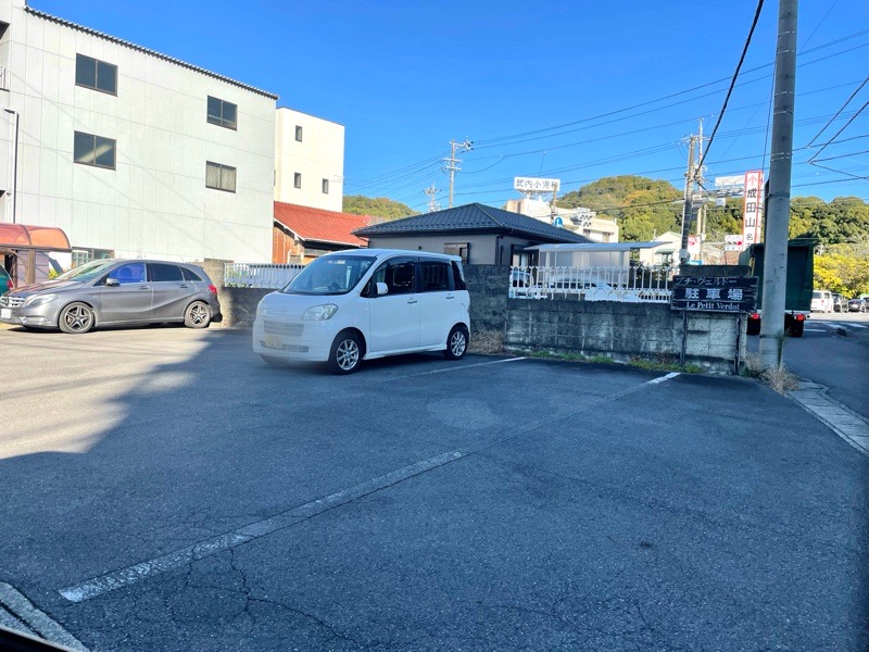 犬山ランチ　プチヴェルドー　駐車場