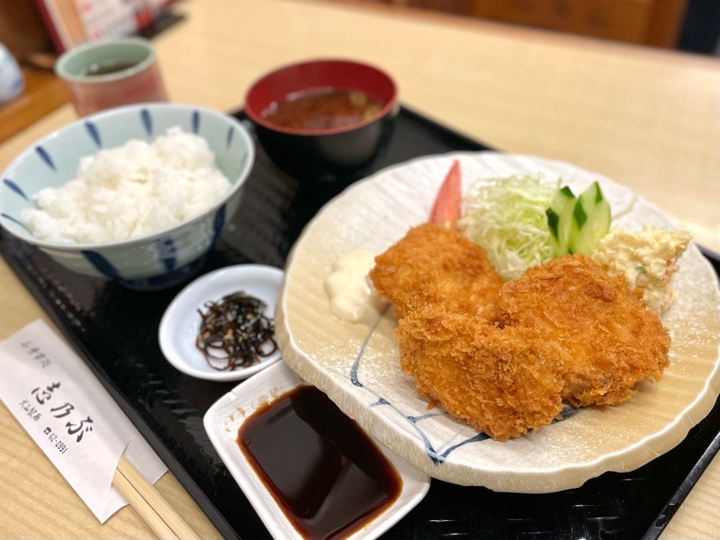 犬山ランチ　犬山駅西口　志のぶ　魚フライ定食