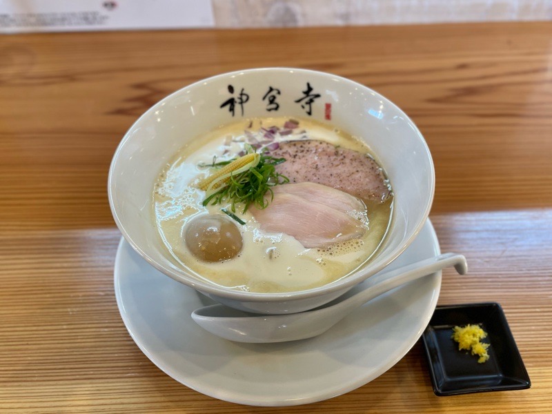 小牧ラーメン　神宮寺　鶏白湯らぁ麺