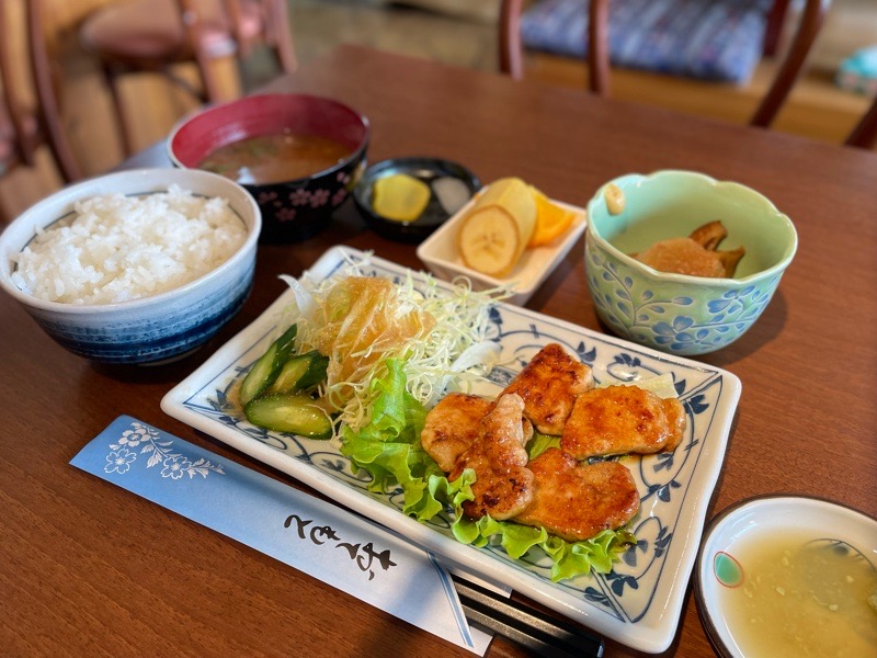 犬山ランチ　桃屋の豚ステーキ定食