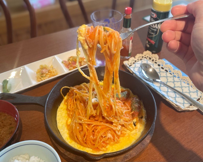 犬山駅　桃屋のランチ　ナポリタン定食