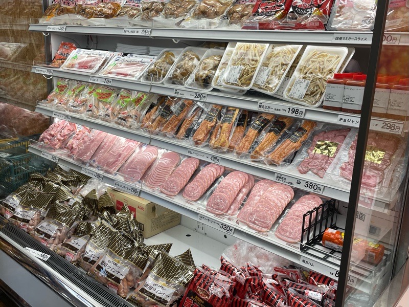 春日井市　あみやき亭直売所　品揃え