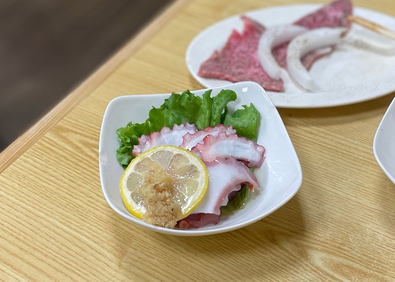犬山駅西口　焼肉の松屋　　酢たこ
