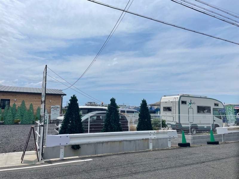 ブルーベリーパーク小牧　テラスカフェMitsubuchi　駐車場