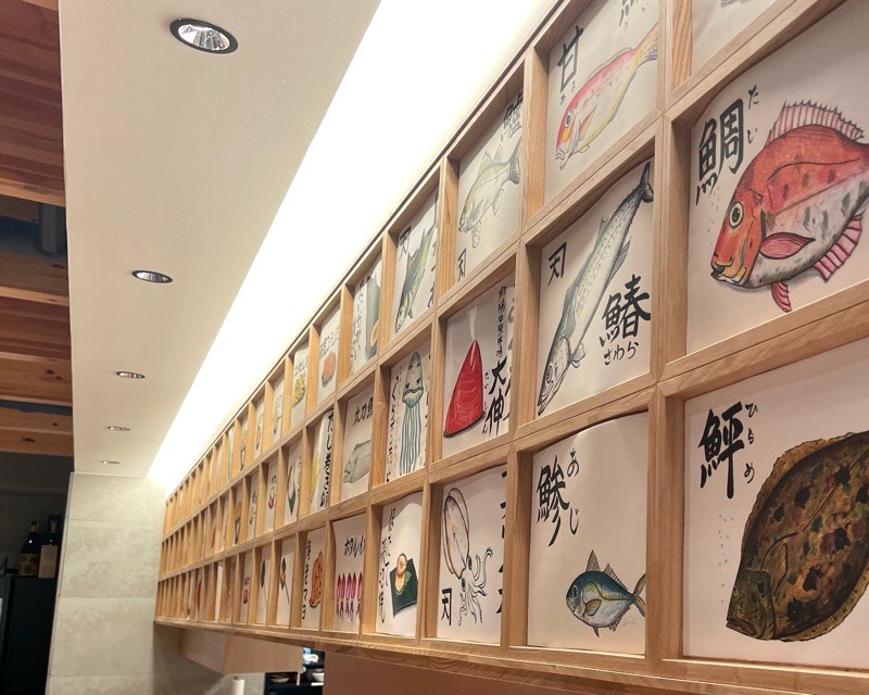 犬山ランチ　鉄板だるまの店内　イラスト