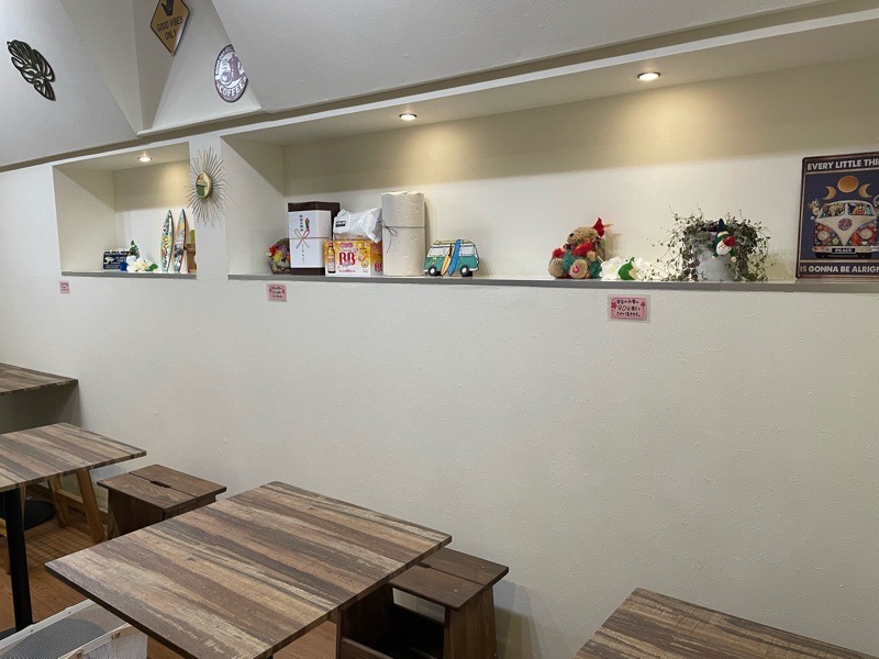 犬山カフェ　アサイーボウルのハウオリ　店内