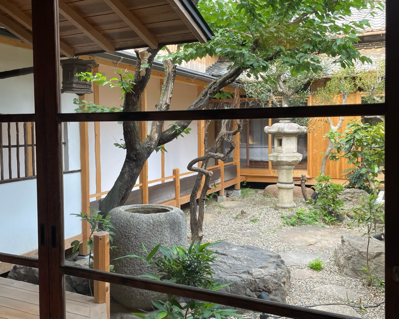 犬山城下町　古民家ホテル宿SHUKU　下本町棟の２０２の中庭