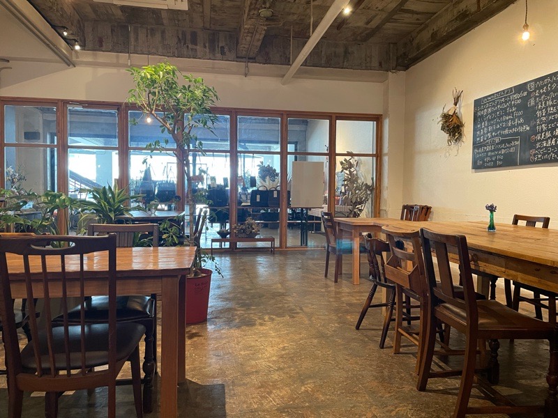 犬山城下町　裏犬山　WWの店内　ダブリューダブリュー