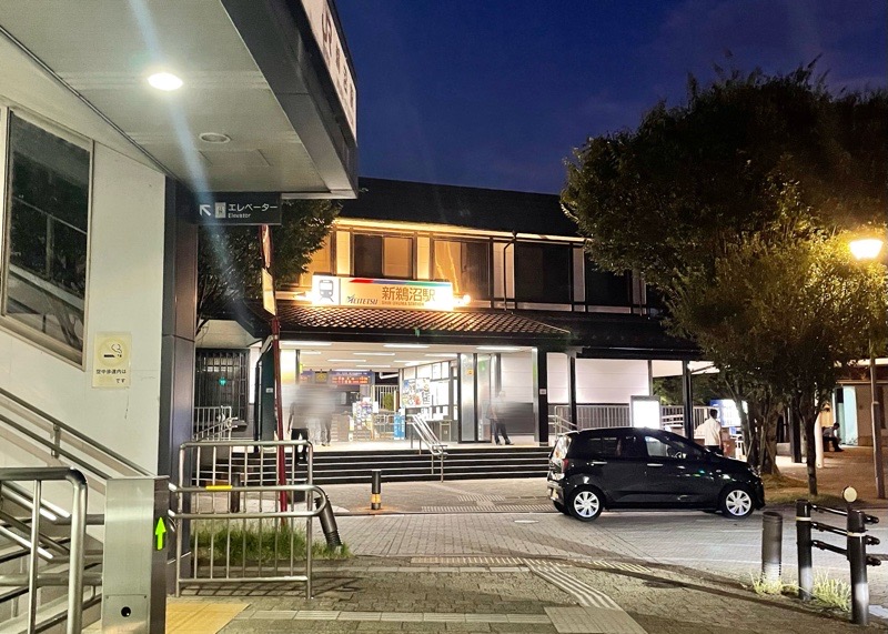 JR鵜沼駅と名鉄新鵜沼駅の連絡橋