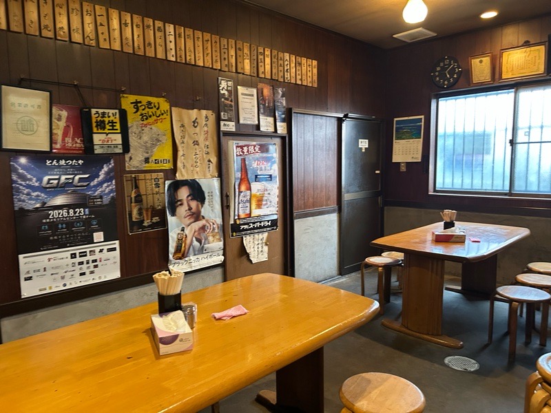 各務原グルメ とん焼きつたや 店内