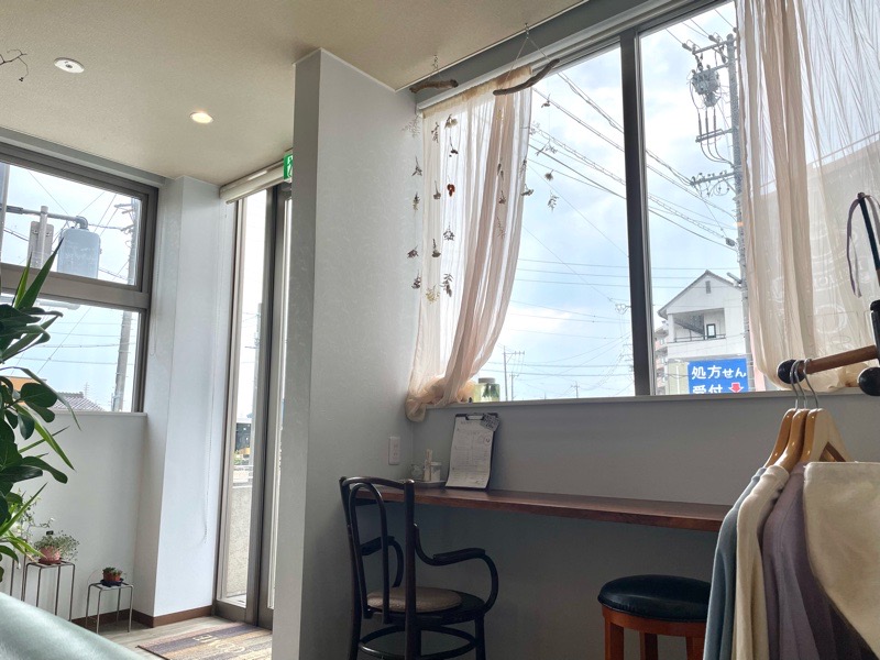 犬山カフェ　ハチロクコーヒー　86coffeeの店内