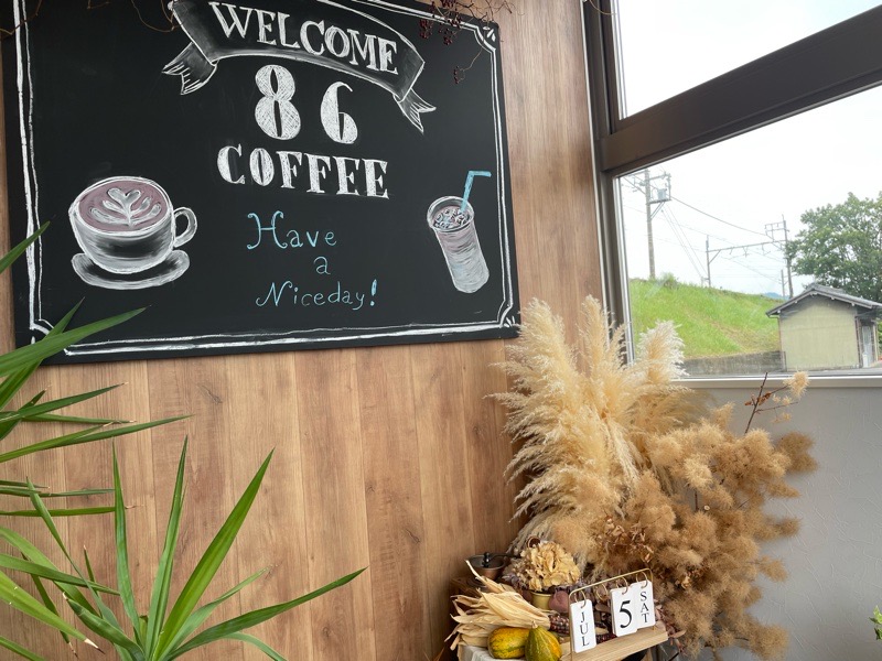 犬山カフェ　ハチロクコーヒー　86coffeeの店内