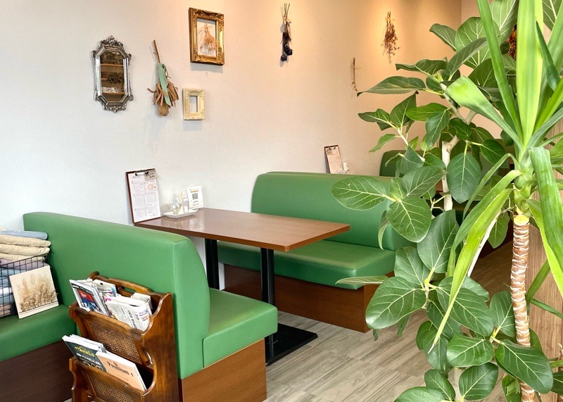 犬山カフェ　ハチロクコーヒー　86coffeeの店内