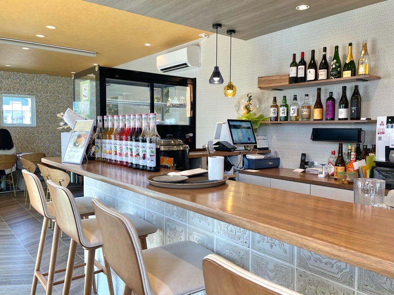江南ランチ　リゾートカフェtoitoitoi　トイトイトイの店内