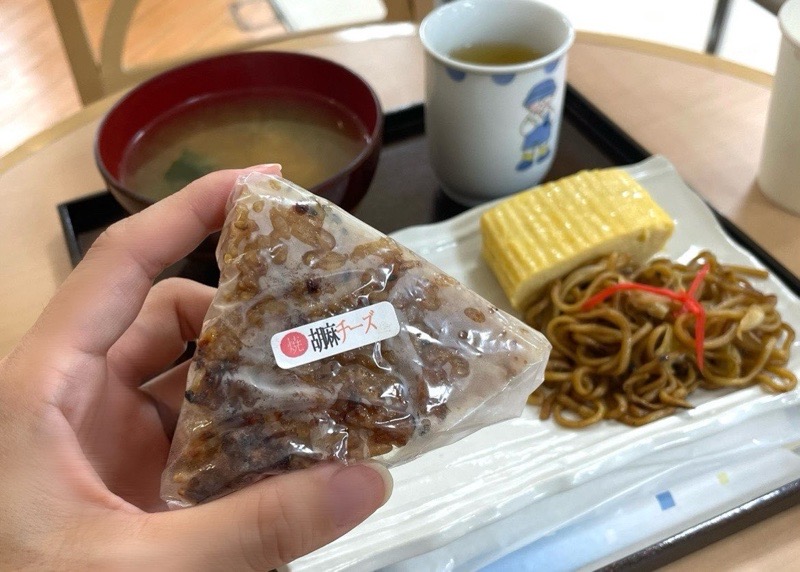 若松屋阡壱犬山キャスタ店　だし巻き卵や焼きそば