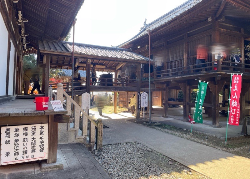 犬山もみじ寺 寂光院の本堂と随求堂