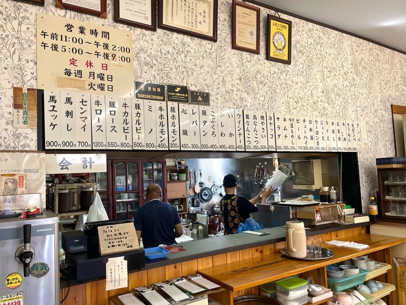 犬山焼肉　味楽のお肉　ランチタイム営業　店内