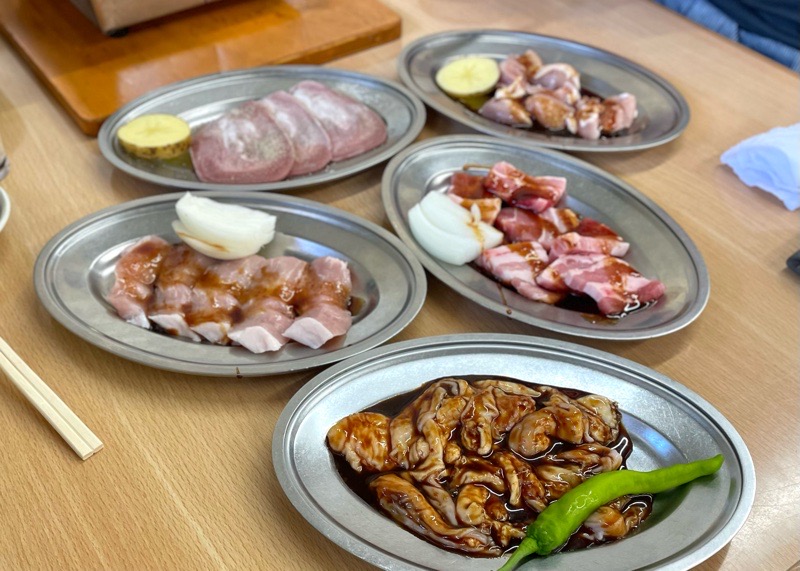 犬山焼肉　味楽のお肉やおつまみ