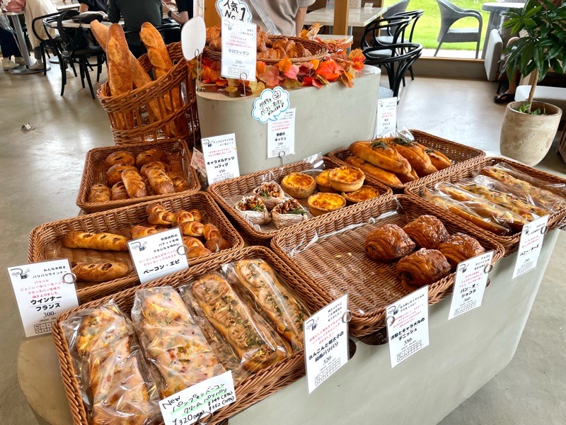 江南パン屋 ここカラ・パンCafe 品揃え