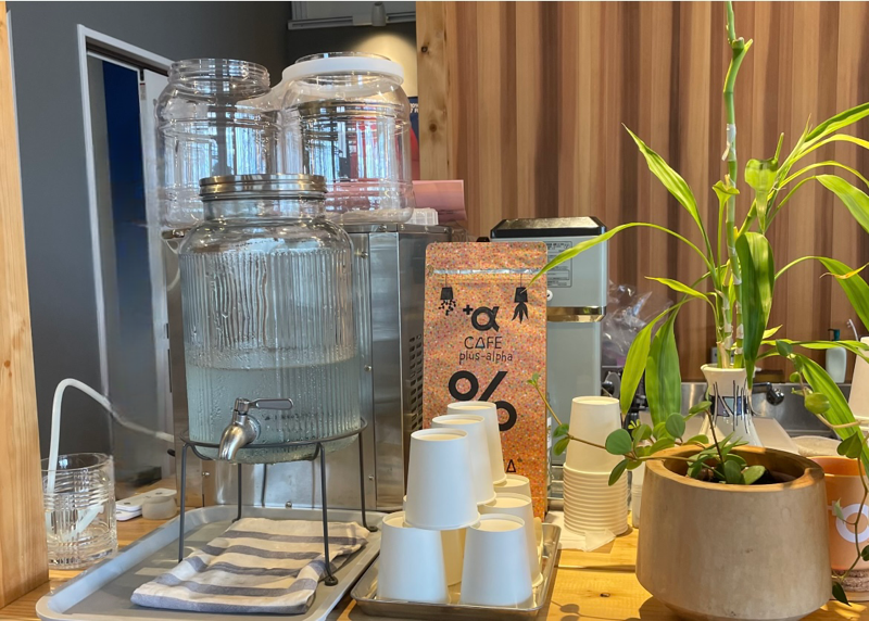 犬山ランチ　カフェプラスアルファ　cafe+αの店内