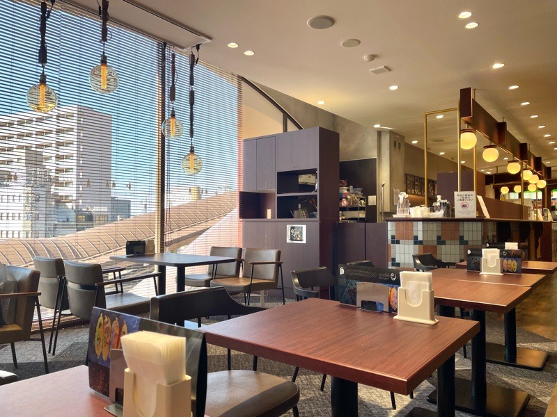犬山カフェ　ココトモカフェ犬山駅店　店内