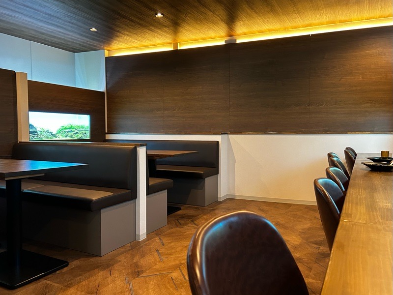 犬山駅ランチ　スパイスカレー＆アクアリウム水流　店内