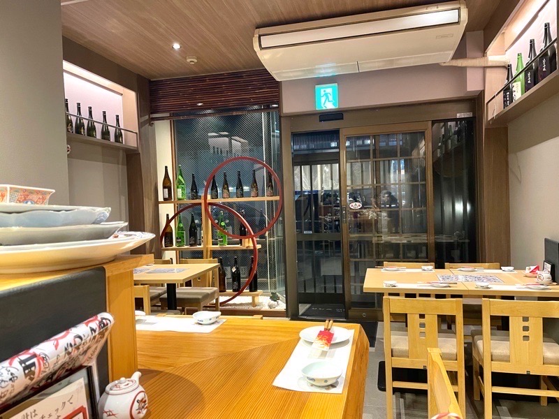 犬山駅　日本酒専門店夢乃音の店内　居酒屋