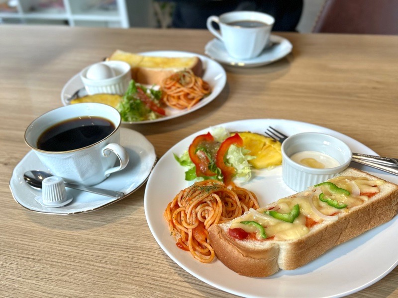 大口町モーニング　カフェ　cafe la famille