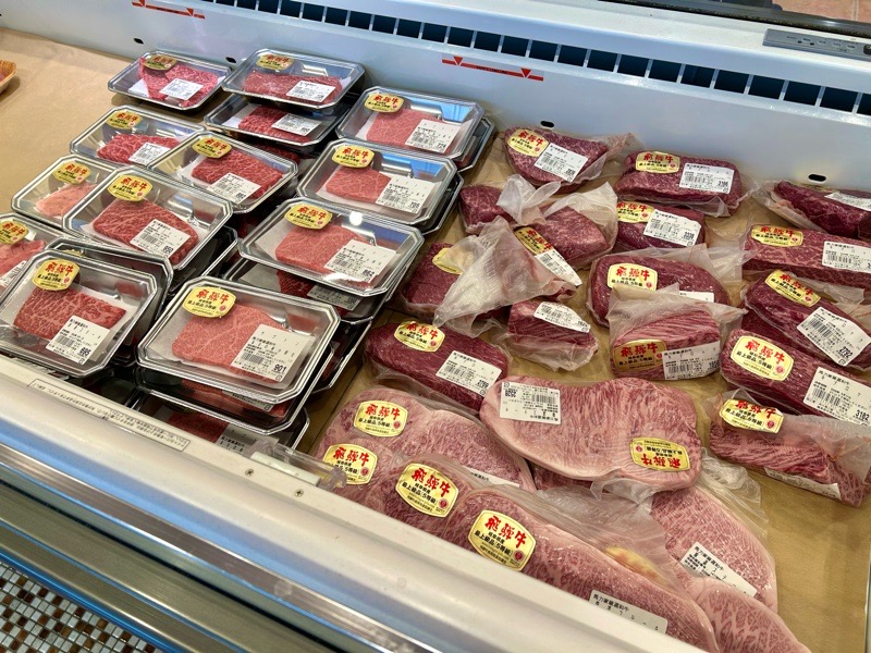 可児市テイクアウト 精肉店の肉の馬力家 品揃え