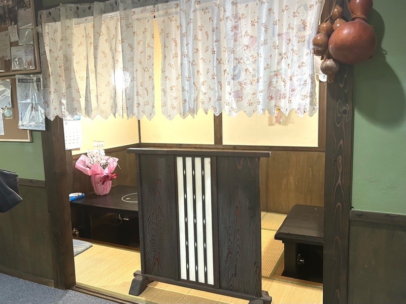 一宮テイクアウト 総菜のお店笑味 店内