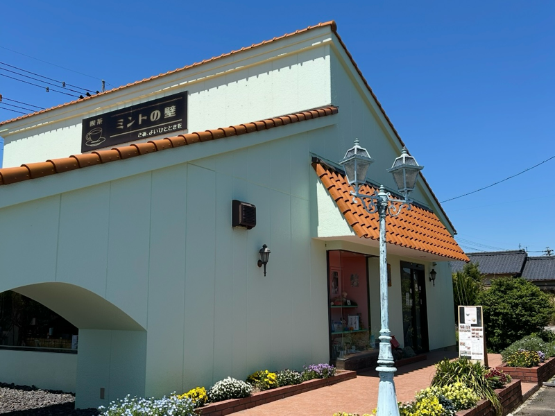 一宮喫茶店　ミントの壁の外観