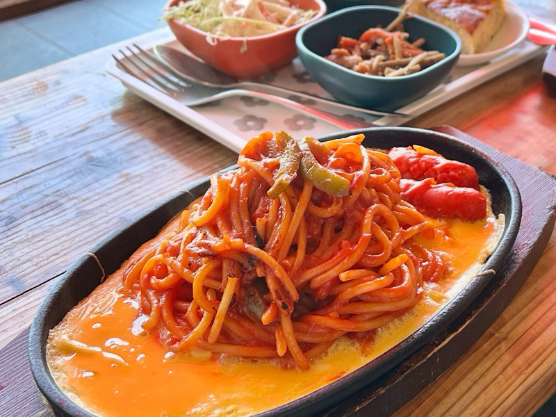 一宮ランチ　喫茶ミントの壁　鉄板イタリアン