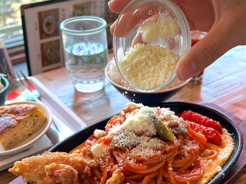 一宮ランチ　喫茶ミントの壁　鉄板イタリアン