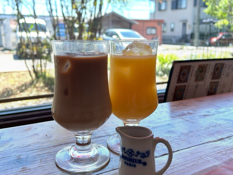 一宮ランチ　喫茶ミントの壁　