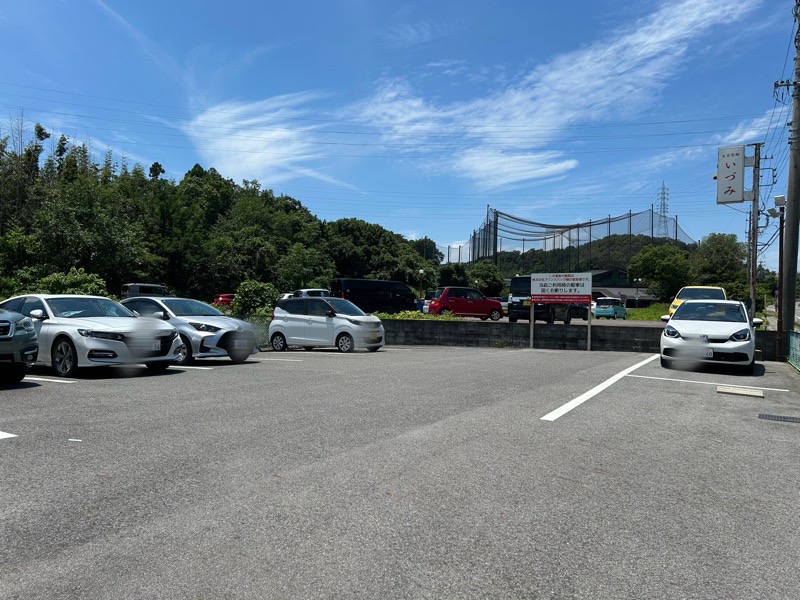 小牧ラーメン　自家製麺いづみの駐車場　担々麺