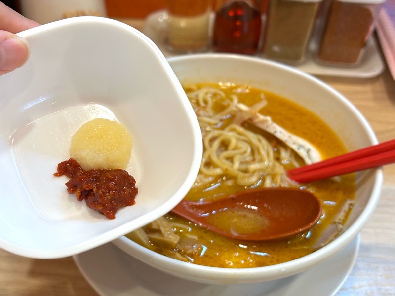 鶏そばから揚げ らーめんえびす江南店　辛味噌　にんにく