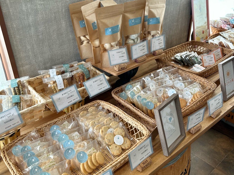 江南市ケーキ 気まぐれ工房アトリエグリ 店内