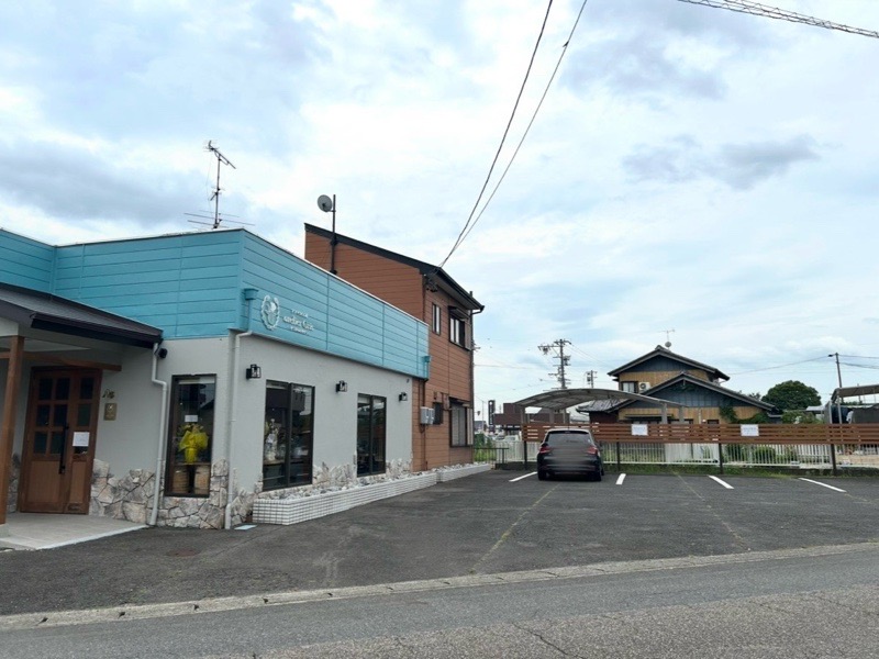 江南市ケーキ アトリエグリ 駐車場