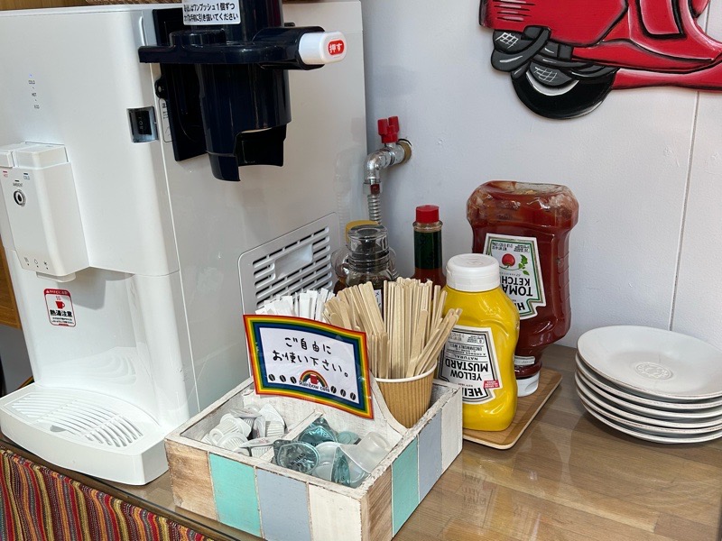 小牧カフェ マライカバザール レインボーカフェ セルフコーナー
