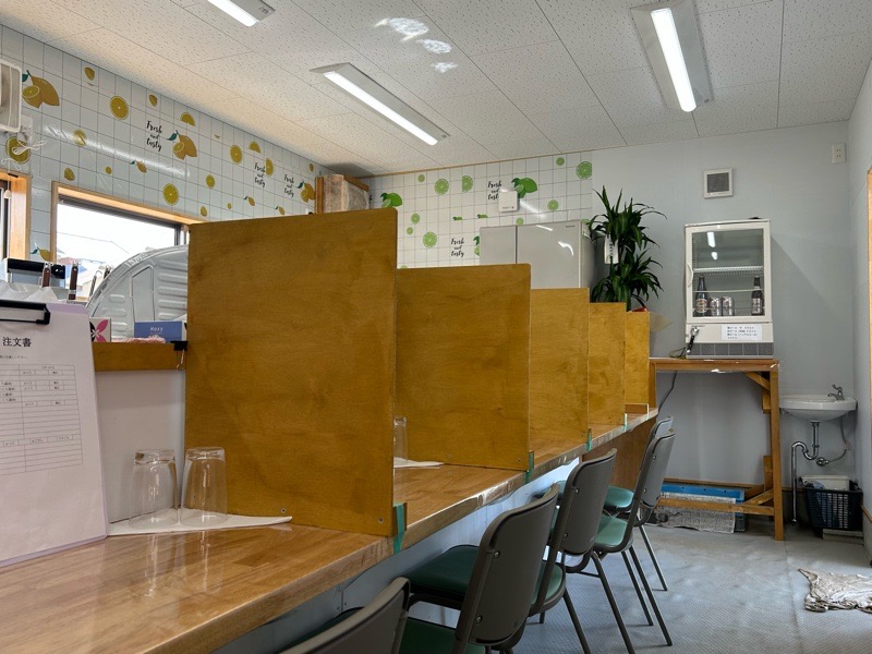 大口町グルメ　きしめんうどんナルト　店内